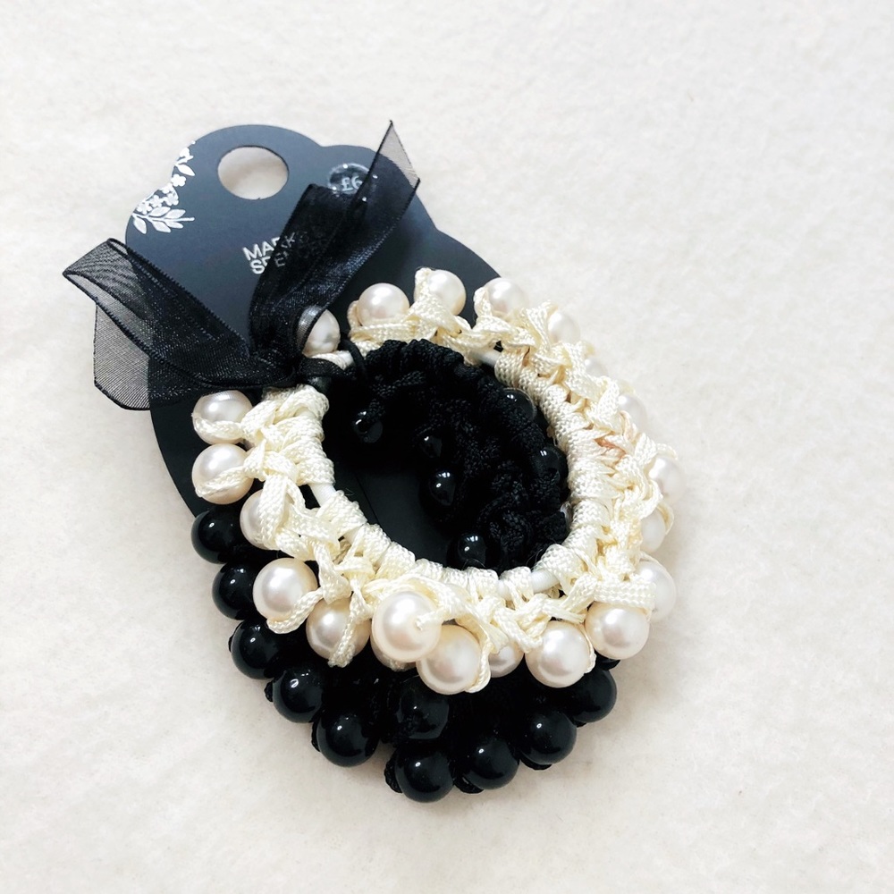 4/$22 Black White Faux Pearl Beads Dangling Elastic Hair Ropes Rings 2pcs Set
